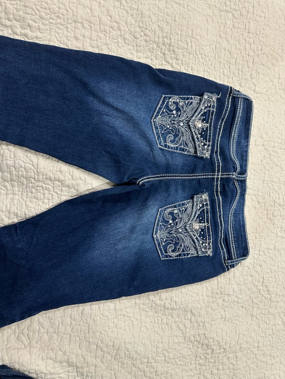 Apt. 9 Classic Dark Blue Embellished Jeans - Clean Contrast Stitching - Picture 3 of 6